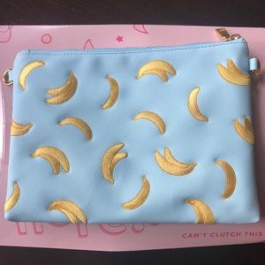 Studio DIY Banana Clutch